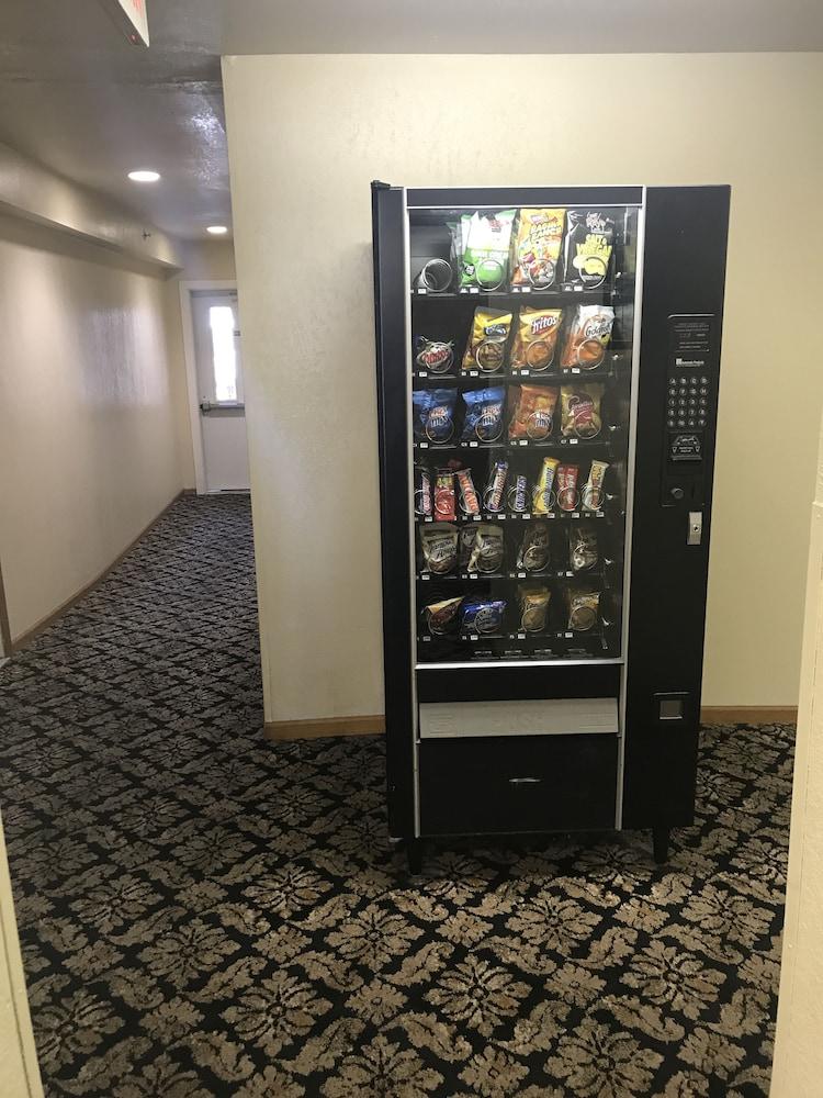 Super 8 By Wyndham Bridgeview Of Mackinaw City Buitenkant foto